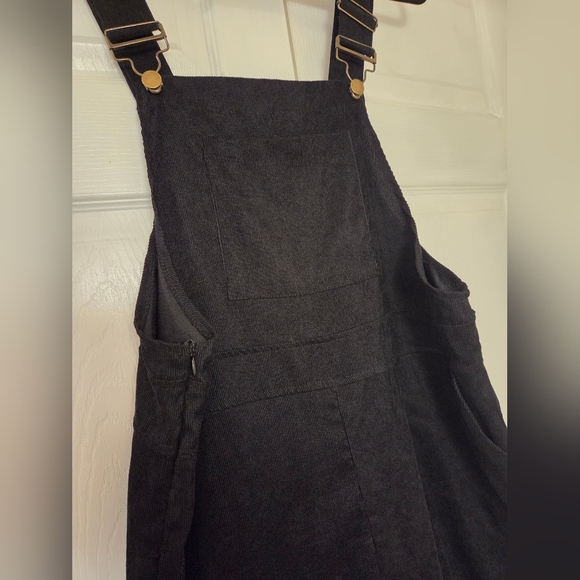 NWOT Shein Black Overalls - Picture 5 of 7